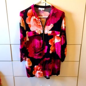 Calvin Klein Blouse.  Excellent Condition worn a couple of times.  Size XL.